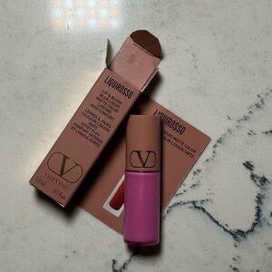 Mini Valentino Liquirosso liquid matte Lip & Blush in 302R